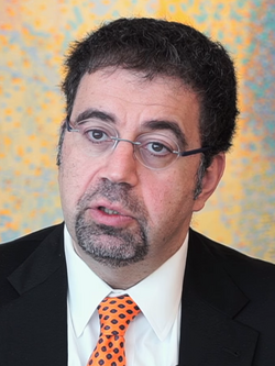 Portait of Daron Acemoğlu